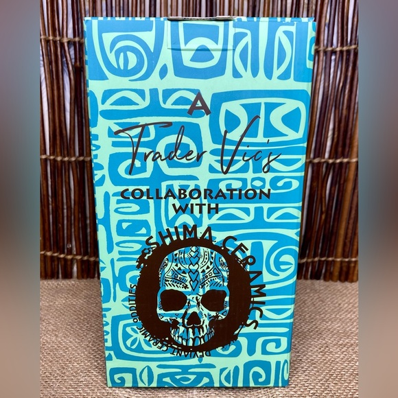 Trader Vic's 2023 Kiai Tiki Mug Shima Ceramics Hawaiian Yellow Moray Eel - Picture 4 of 13